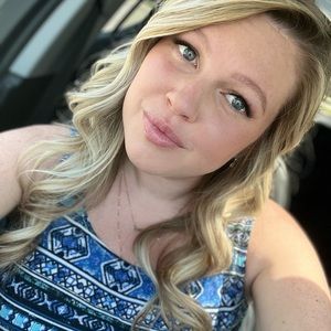 Meet your Posher, Mackenzie